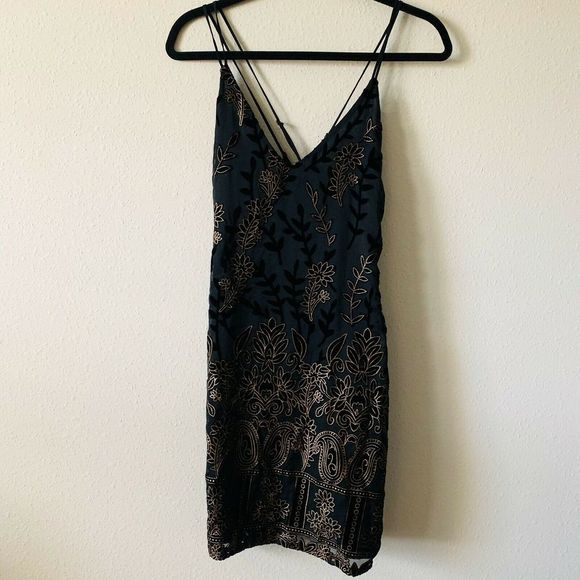 Lost & Wander Floral Velvet Embroidered Slip Dress - Picture 3 of 7
